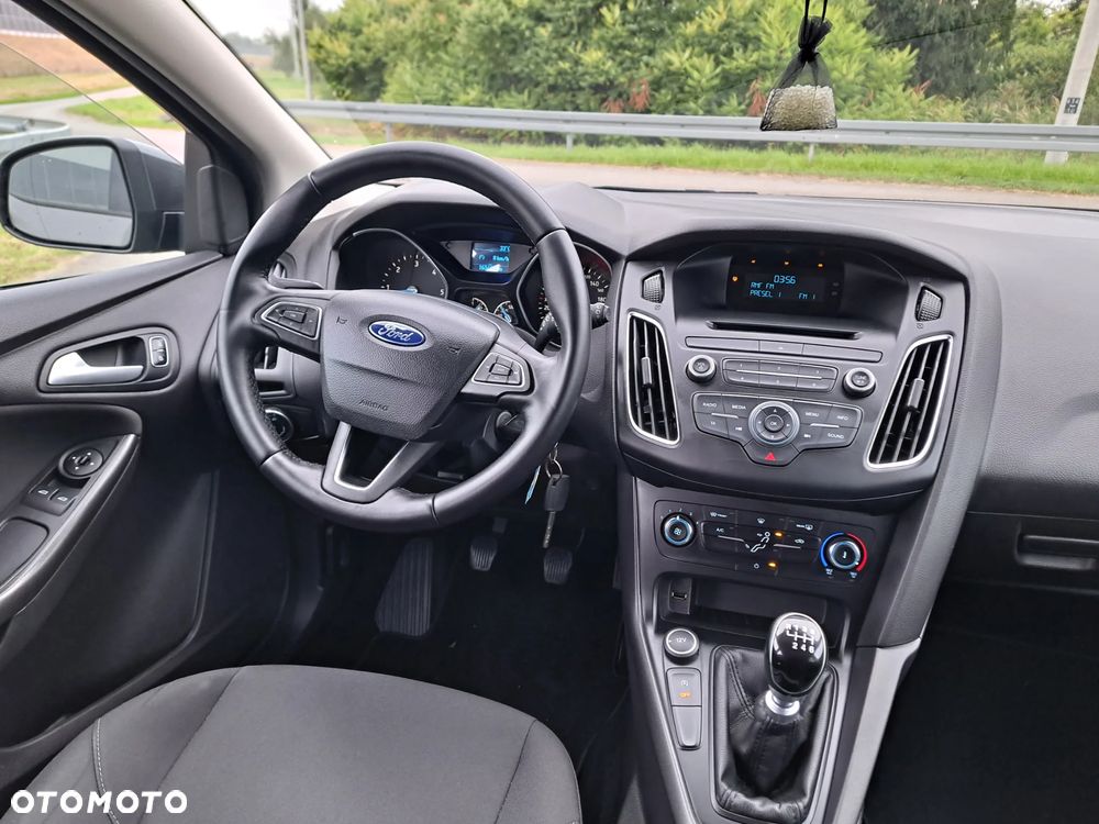Ford Focus - 11