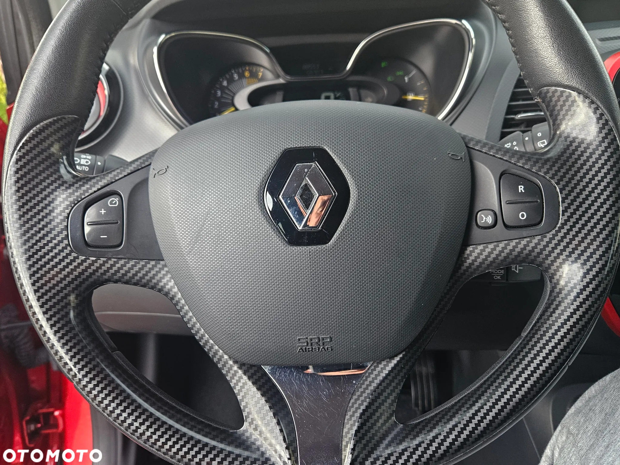 Renault Captur TCe 120 EDC Helly Hansen - 12