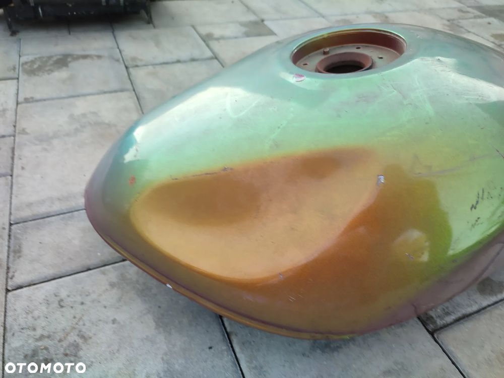 Bak, zbiornik paliwa Suzuki Bandit 600 - 2