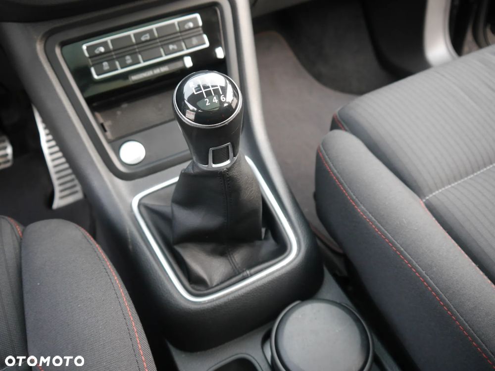 Volkswagen Sharan 2.0 TDI (BlueMotion Technology) Sound - 9