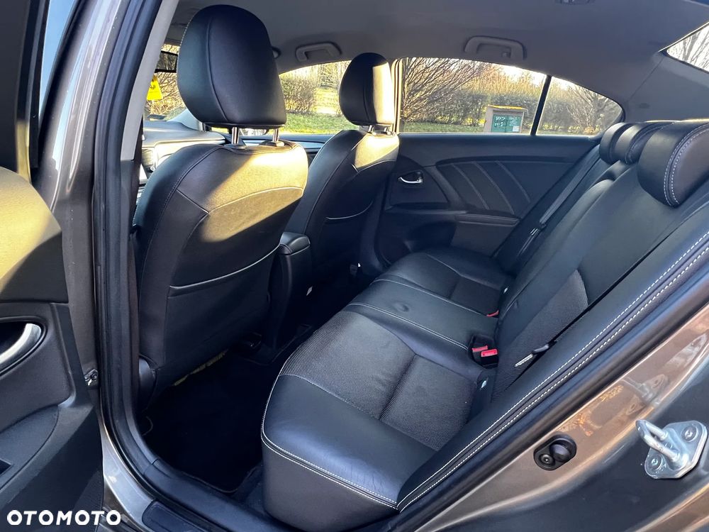 Toyota Avensis 1.8 Prestige - 13