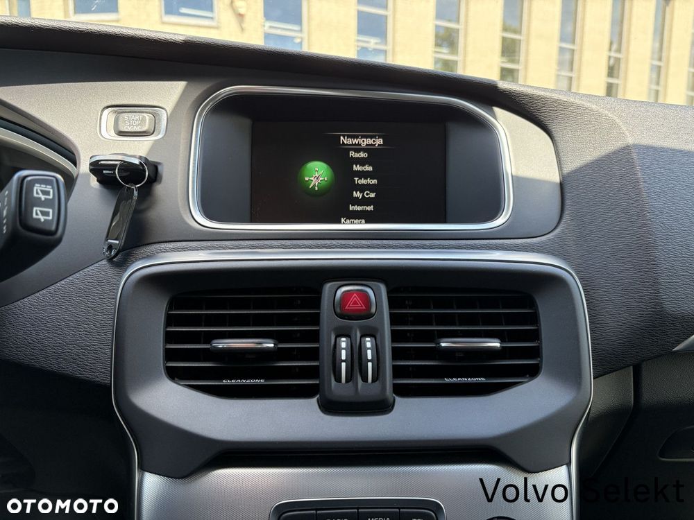 Volvo V40 - 14