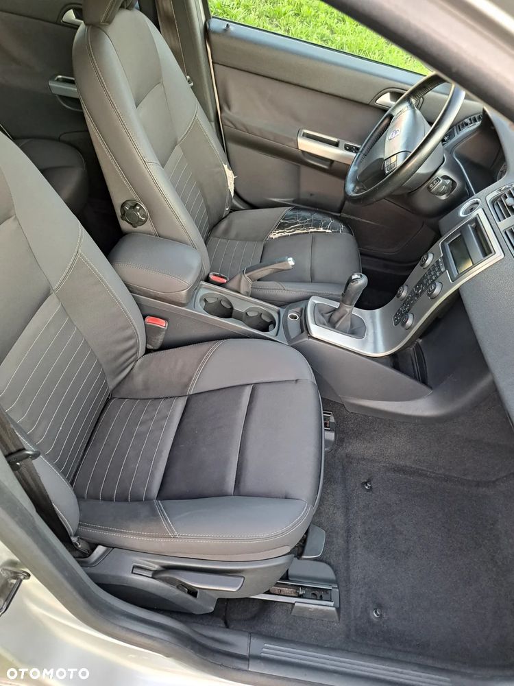 Volvo V50 1.8 Momentum - 5