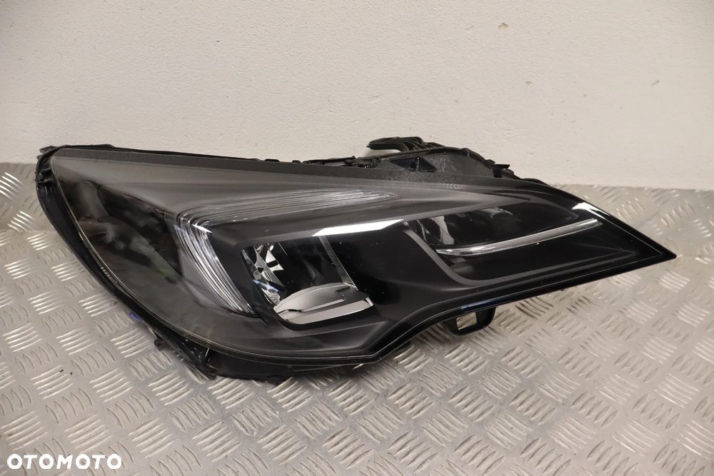 LAMPA PRZEDNIA PRZÓD PRAWA OPEL ASTRA K V LIFT LED 39195689 2019-2022 - 1
