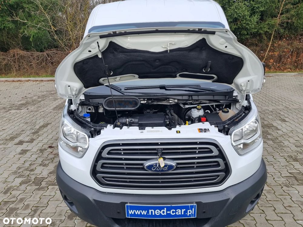 Ford Transit - 25