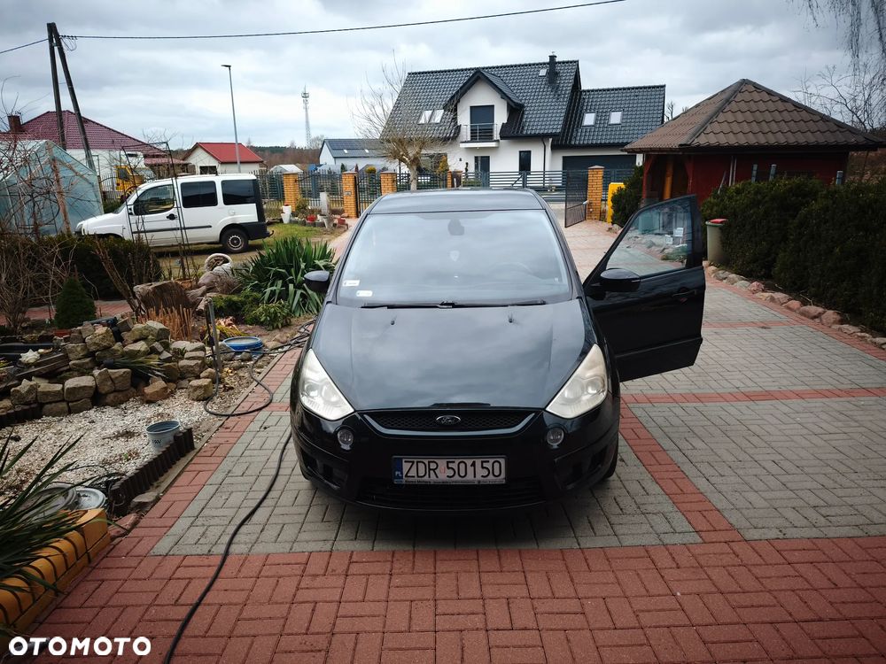 Ford S-Max 2.0 TDCi DPF Titanium - 3