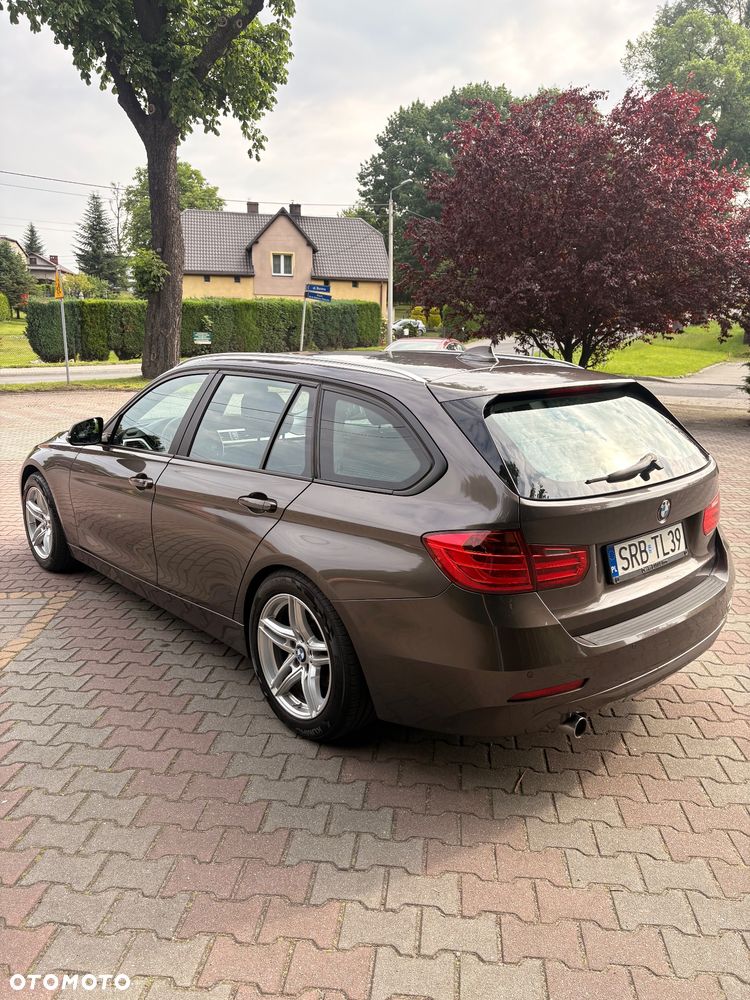 BMW Seria 3 320d - 8