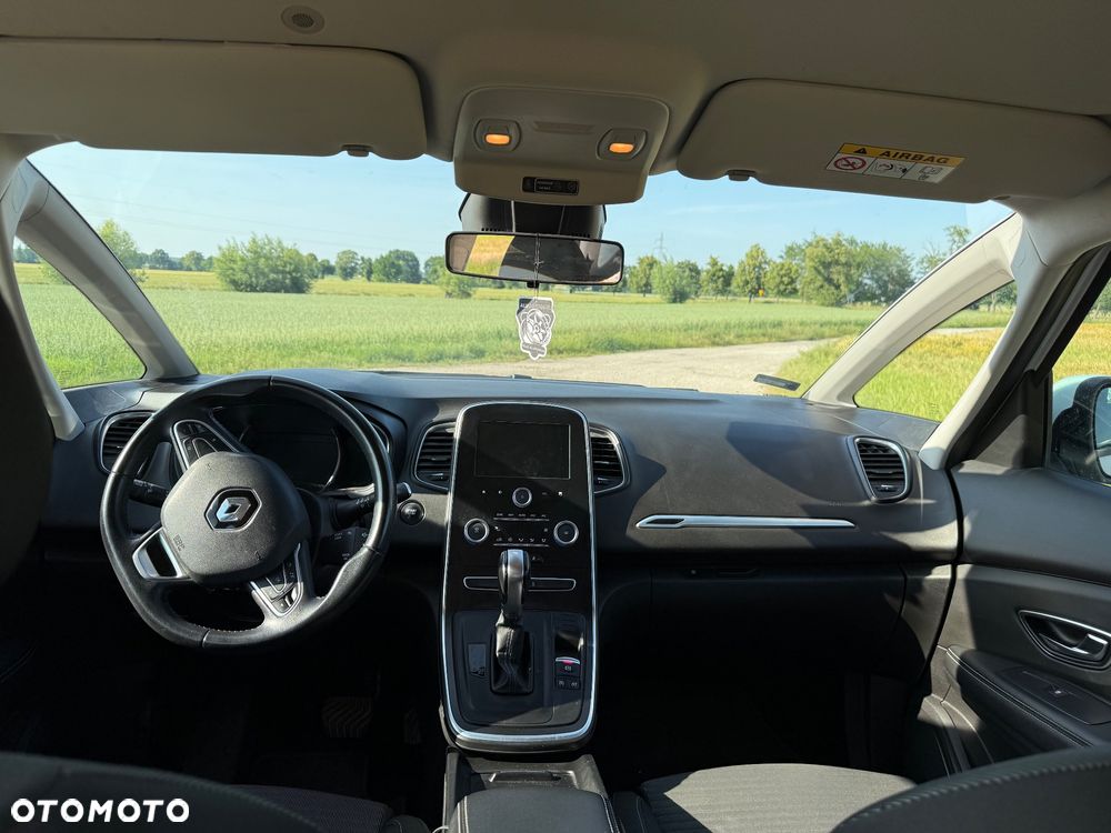 Renault Scenic 1.5 dCi Zen EDC - 8