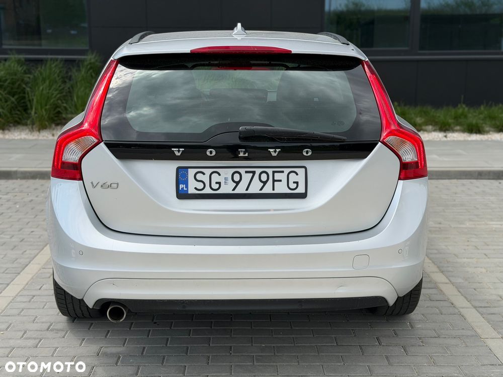 Volvo V60 D2 Drive-E Momentum - 4