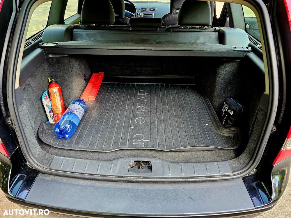 Volvo V50 - 5