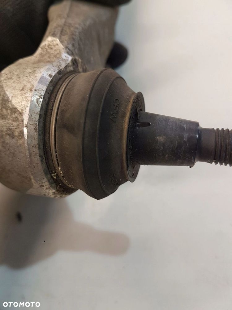 WAHACZ LEWY PRZÓD AUDI A4 B8 A5 Q5 A6 8K0407695E MAŁY - 2