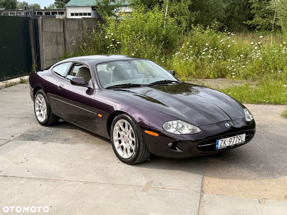 Jaguar XK8 - 1