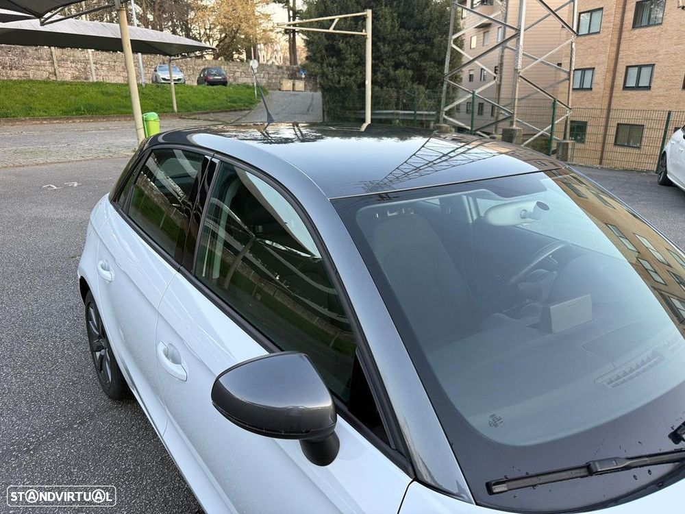 Audi A1 Sportback 1.6 TDI S-line - 16