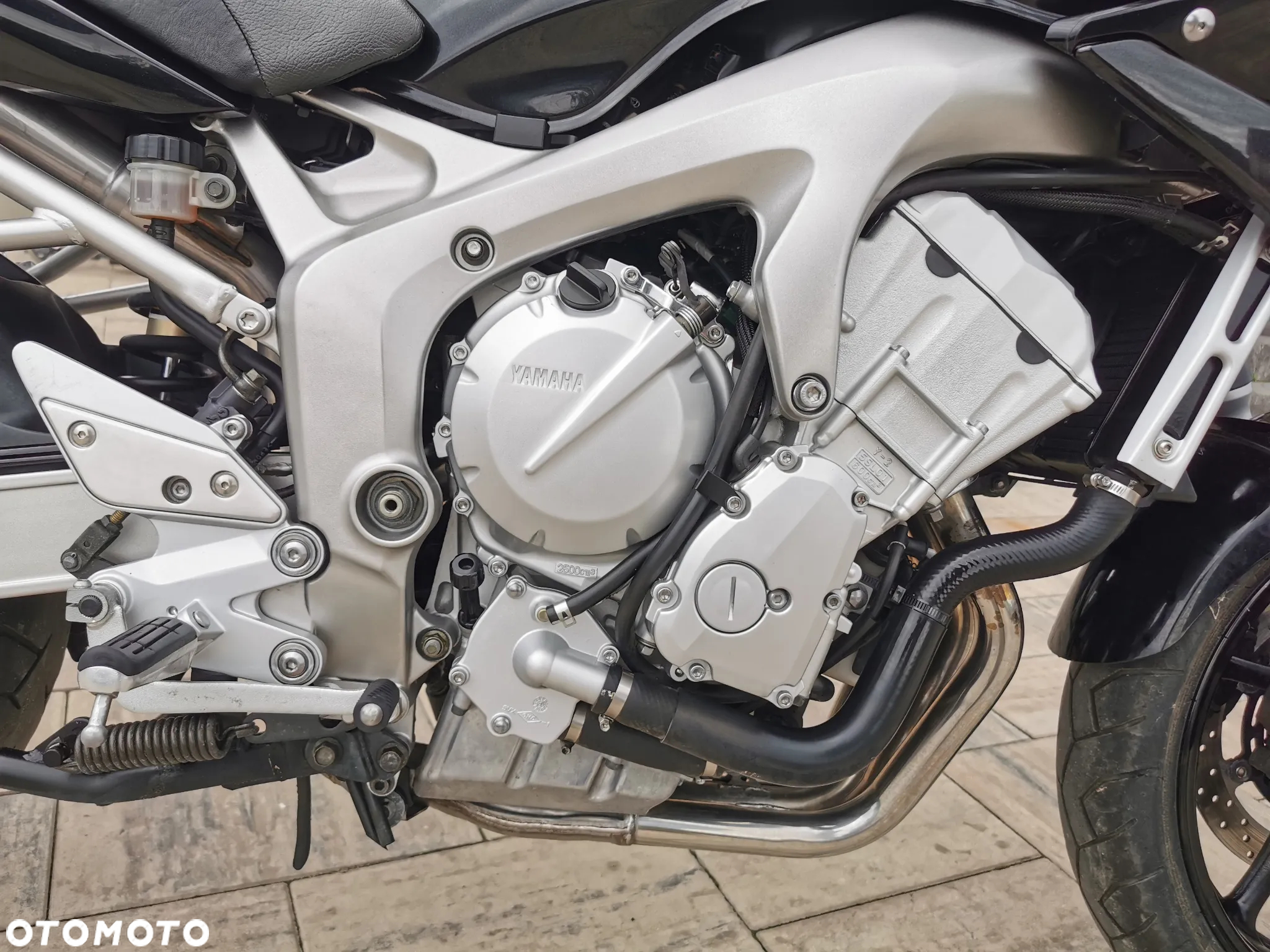 Yamaha FZ6 - 23