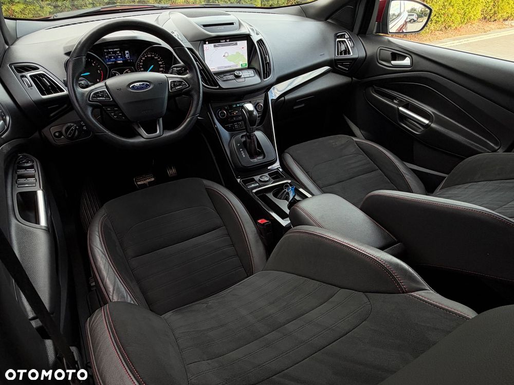 Ford Kuga 2.0 TDCi 4x4 ST-Line - 22