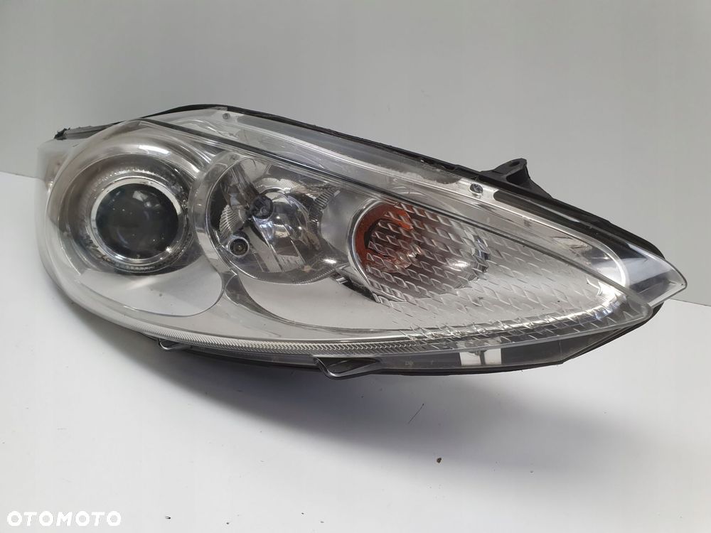 LAMPA PRAWA Ford Fiesta MK7 08-17r PRZEDNIA PRAWY PRZÓD anglik - 7