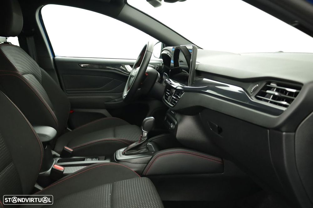 Ford Focus SW 1.0 EcoBoost MHEV ST-Line Aut. - 21