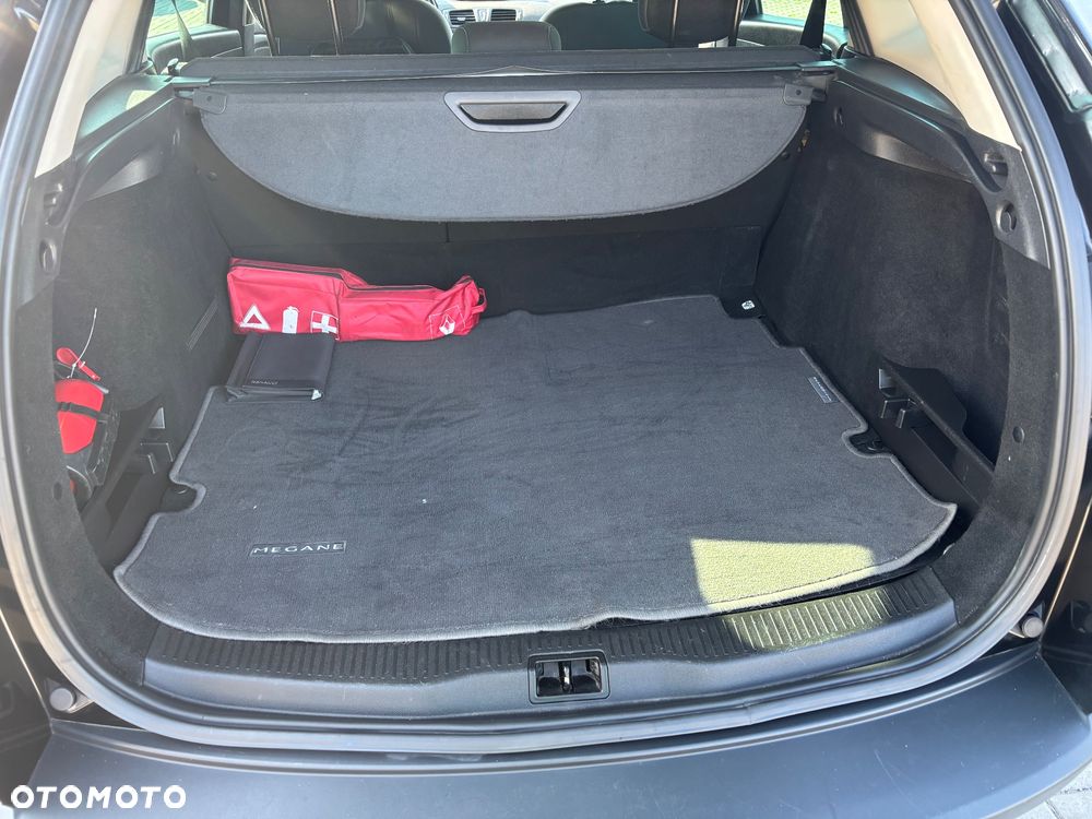 Renault Megane 1.2 Energy TCe Limited - 11