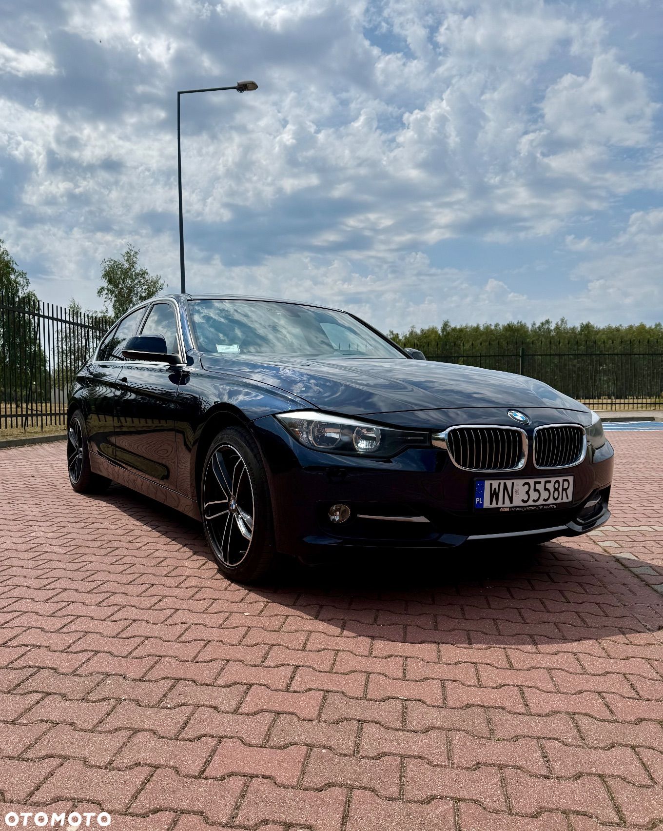 BMW Seria 3 320i xDrive - 1