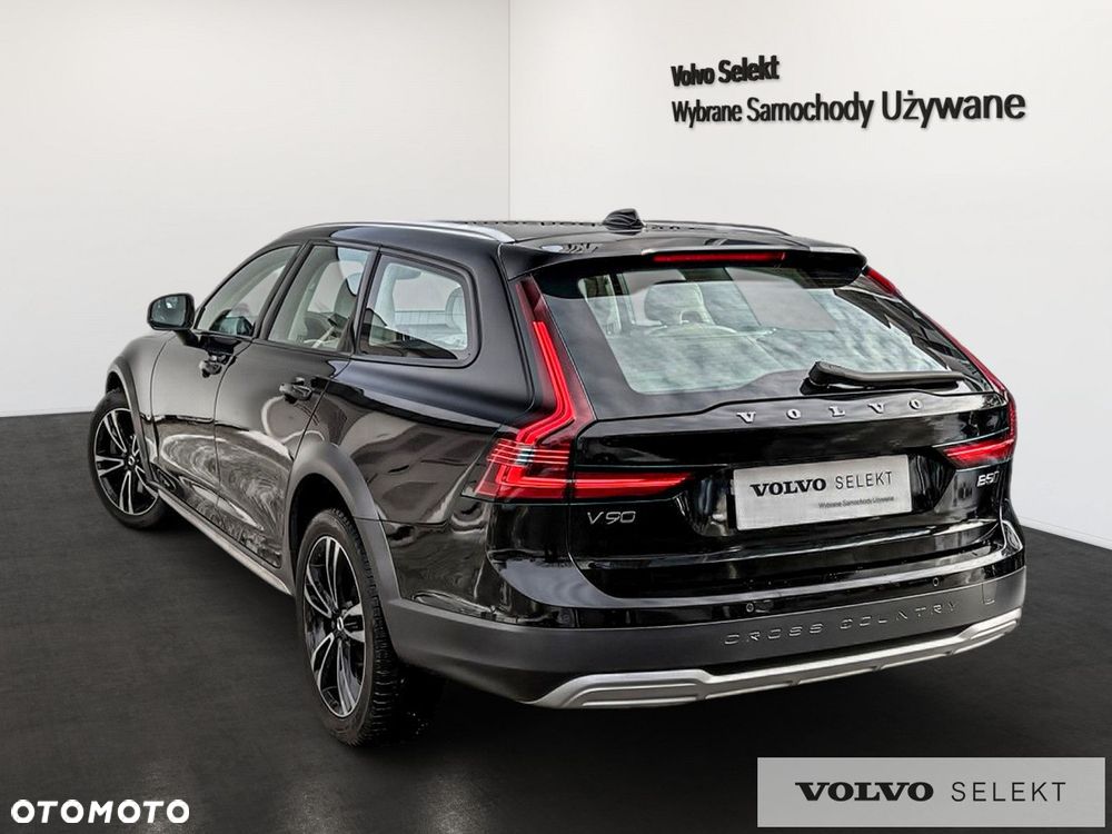 Volvo V90 Cross Country - 7