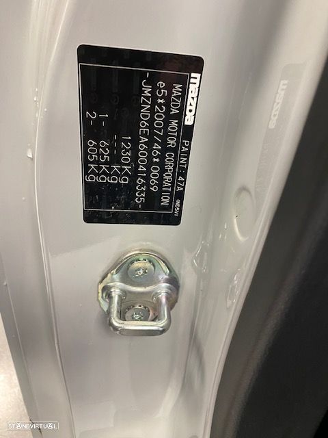 Mazda MX-5 1.5 RF Sky-G Evolve Navi - 26