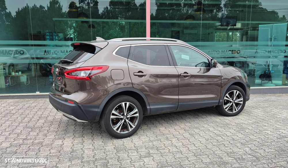 Nissan Qashqai 1.5 dCi N-Connecta 18 - 4