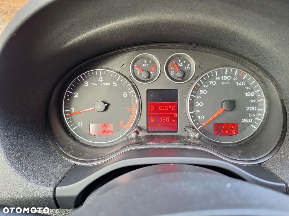 Audi A3 Sportback - 4