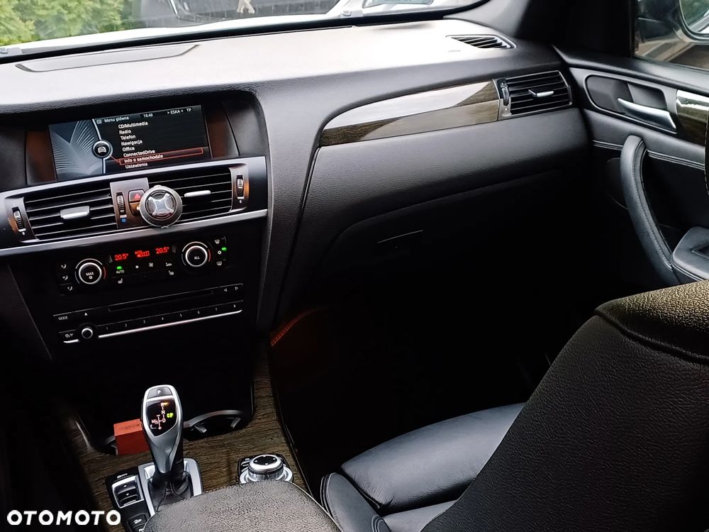 BMW X3 xDrive35d - 24