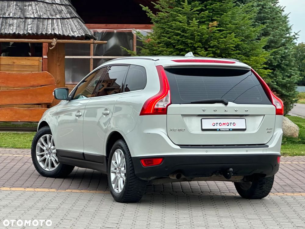 Volvo XC 60 2.4D AWD - 29