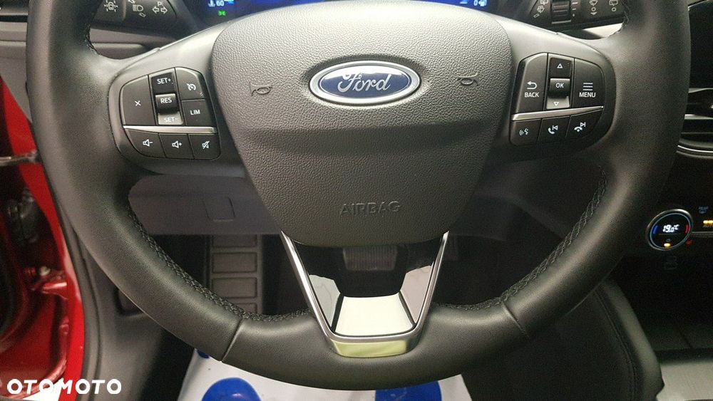 Ford Kuga - 23