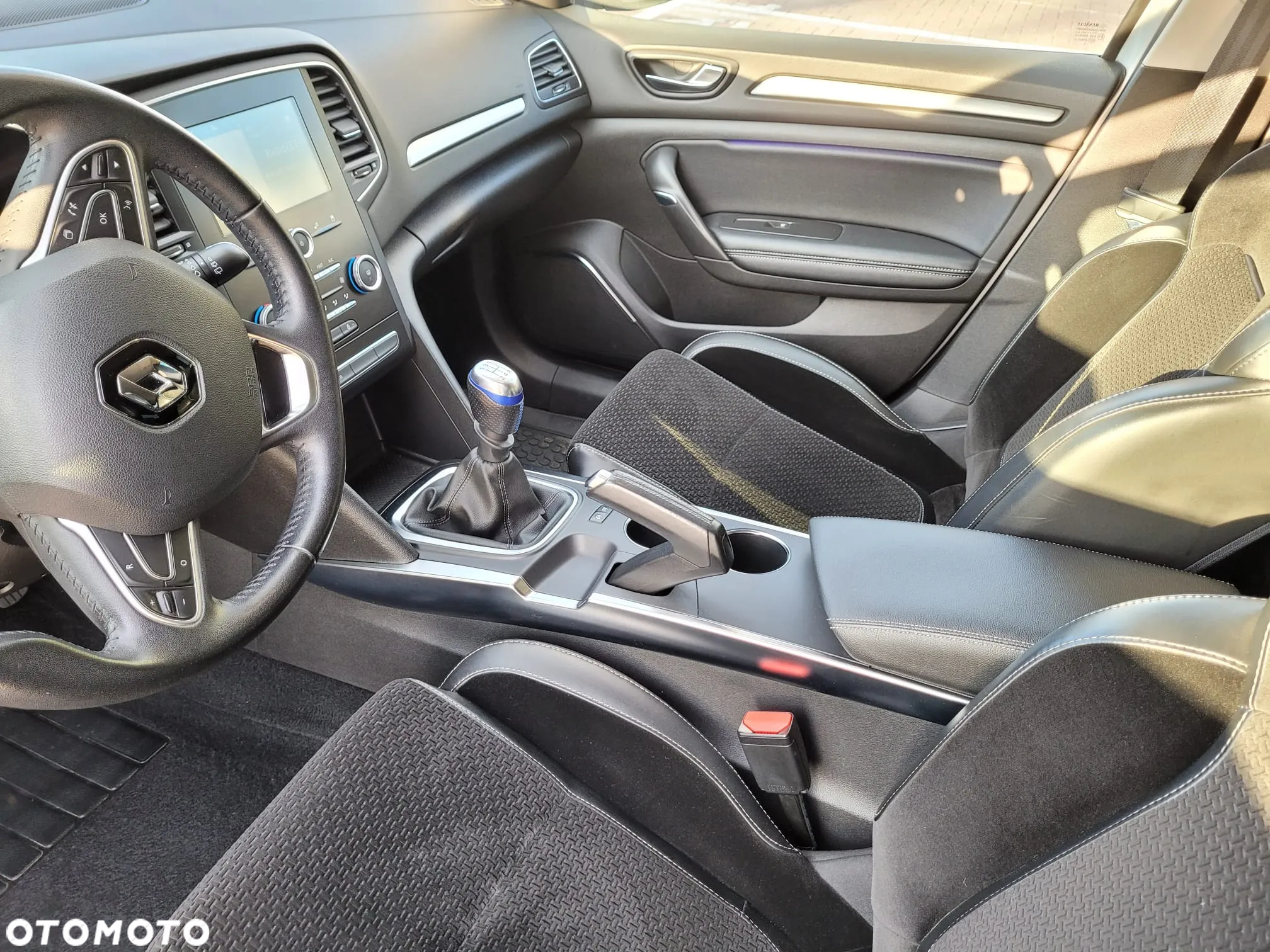 Renault Megane 1.6 SCe Intens - 6