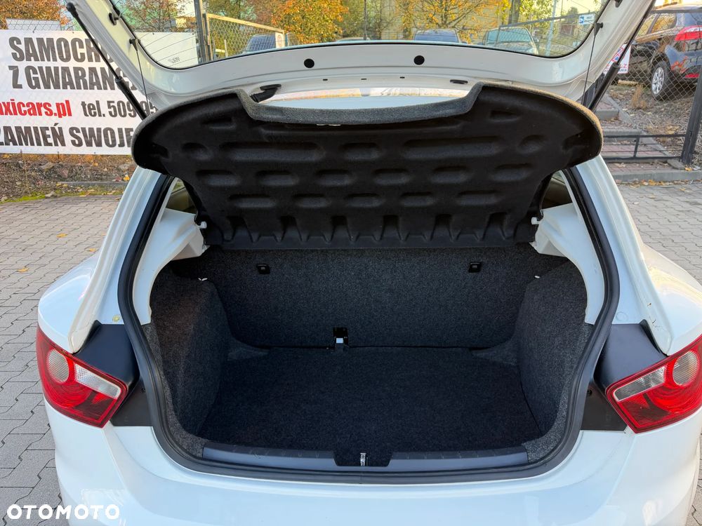 Seat Ibiza SC 1.4 16V Reference - 26