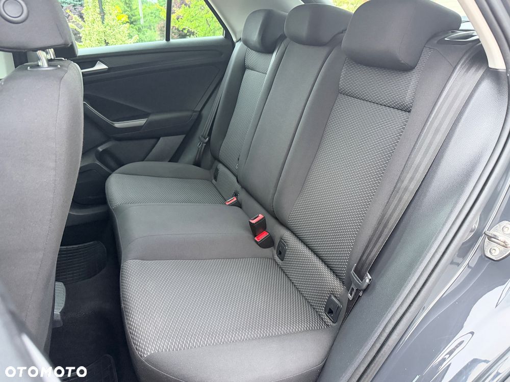 Volkswagen T-Roc 1.0 TSI Style - 28