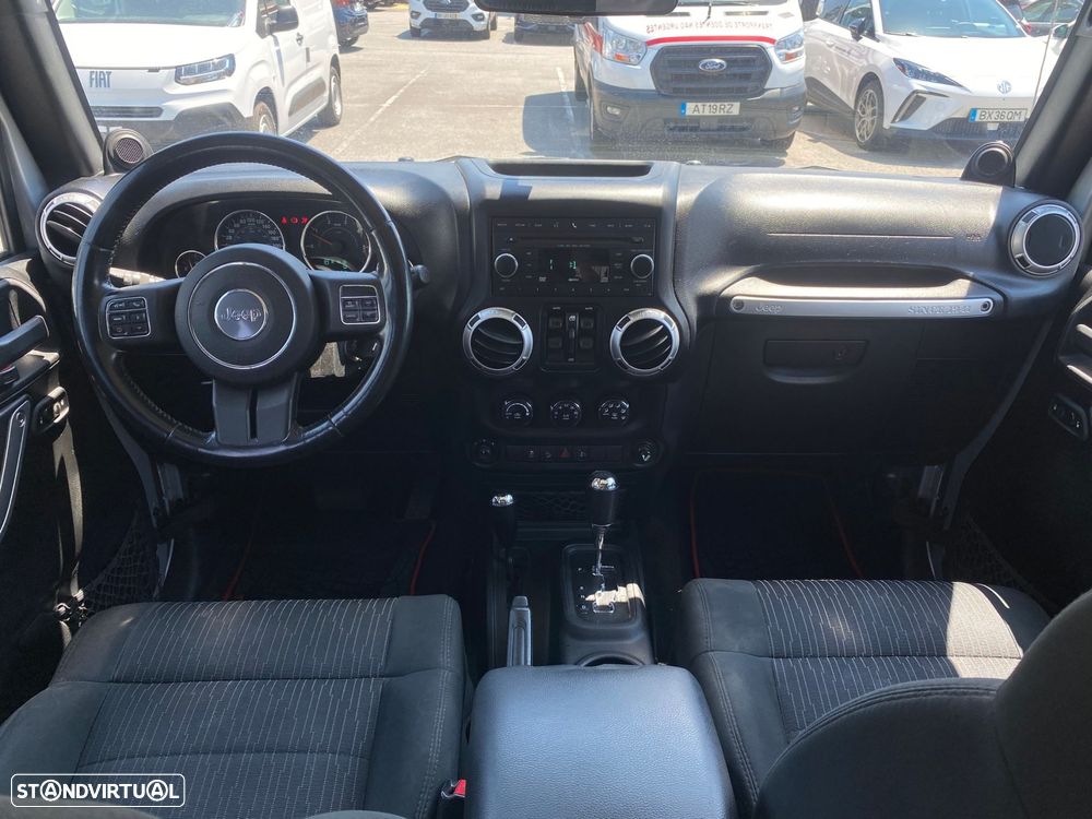 Jeep Wrangler - 6