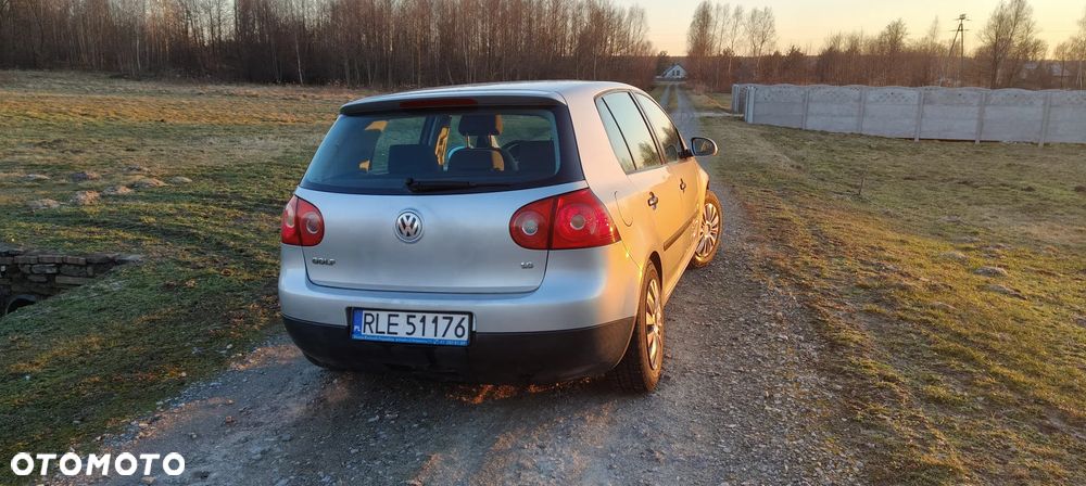 Volkswagen Golf - 3