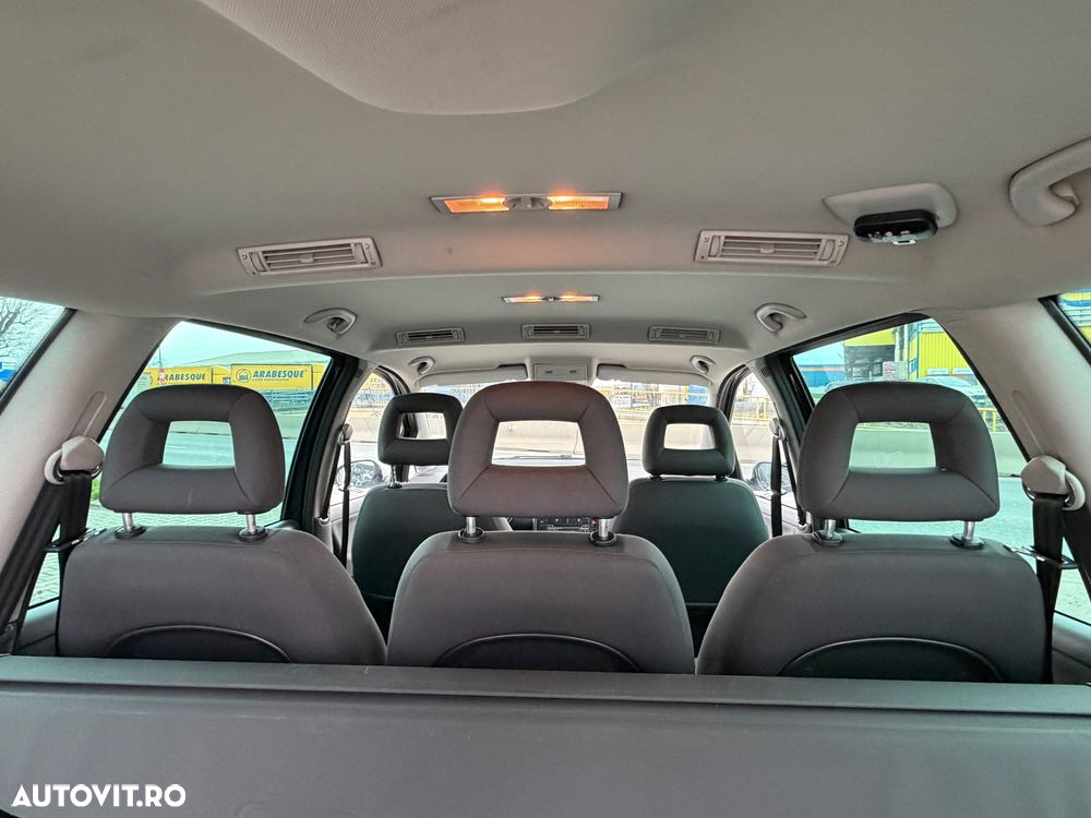 Volkswagen Sharan 2.0 TDI DPF BlueMotion Comfortline - 16