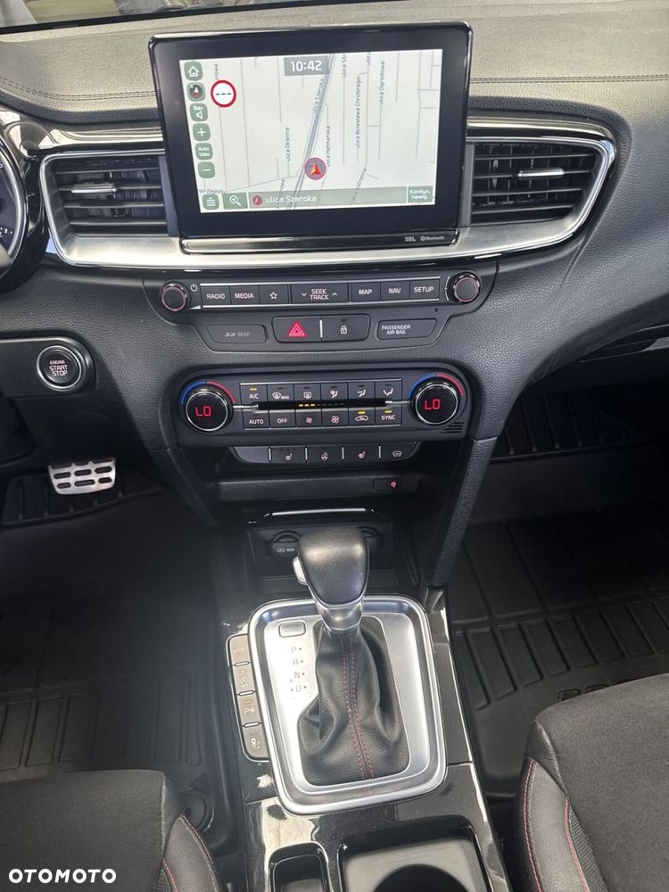 Kia ProCeed 1.6 T-GDI GT DCT - 21