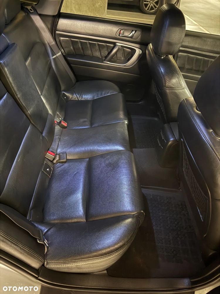 Subaru Legacy 2.5i AT - 13