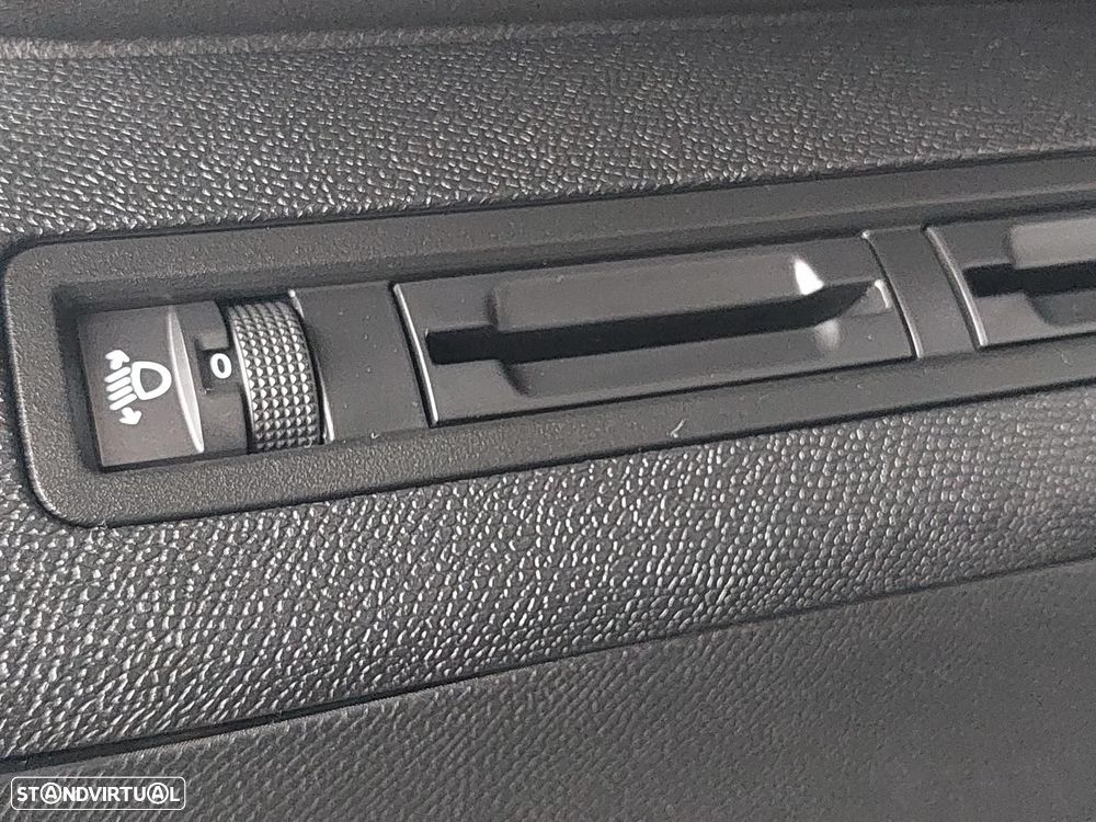 Peugeot 5008 1.5 BlueHDi Allure - 18