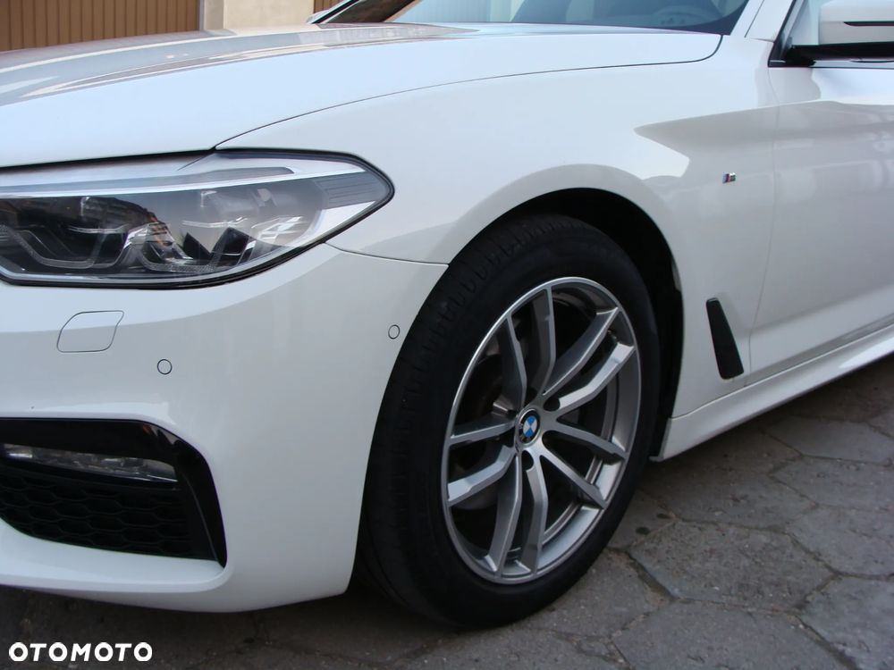 BMW Seria 5 520d xDrive M Sport sport - 12