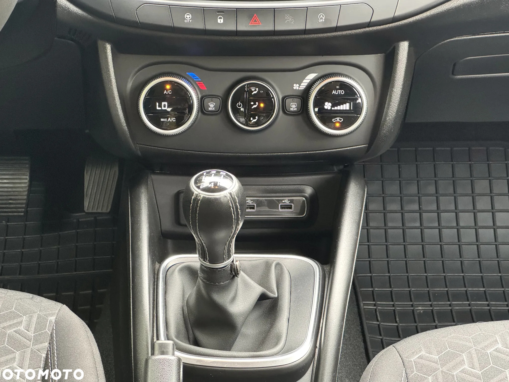 Fiat Tipo 1.0 T3 City Cross - 12