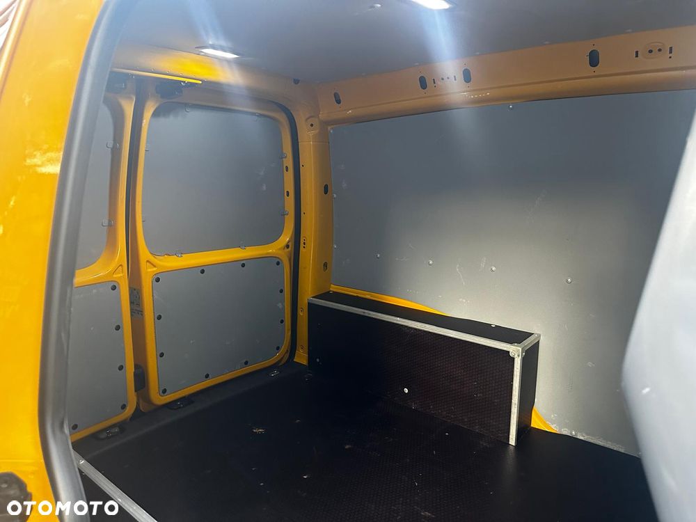 Volkswagen CADDY - 22
