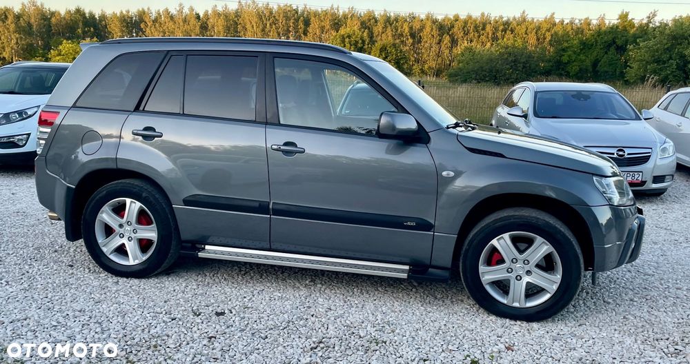 Suzuki Grand Vitara 2.0 Club Family - 7