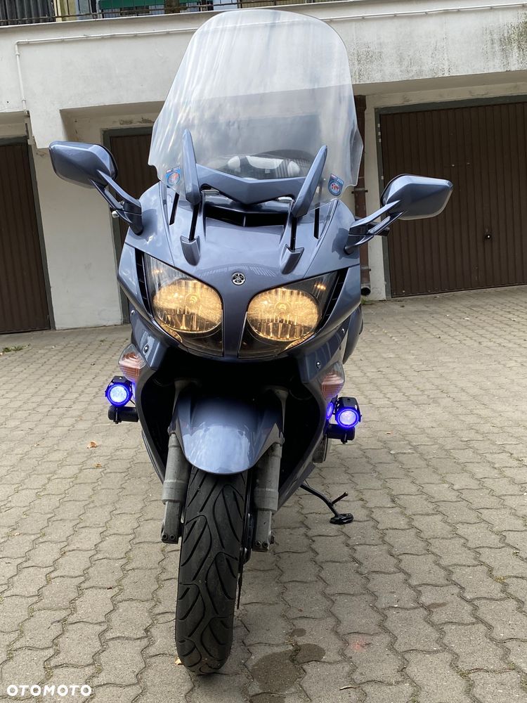 Yamaha FJR - 1