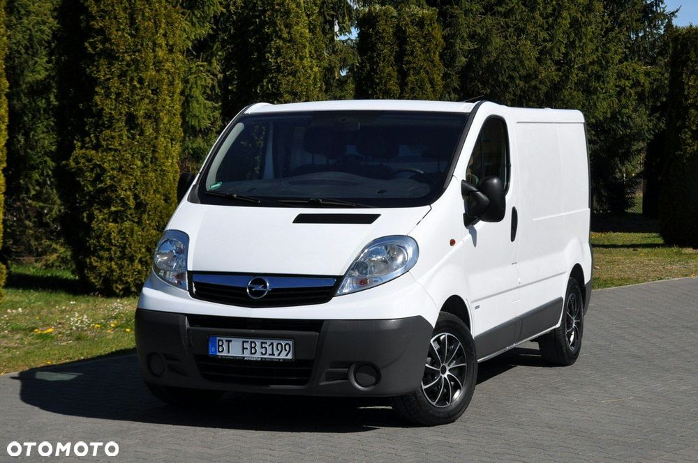 Opel Vivaro - 11