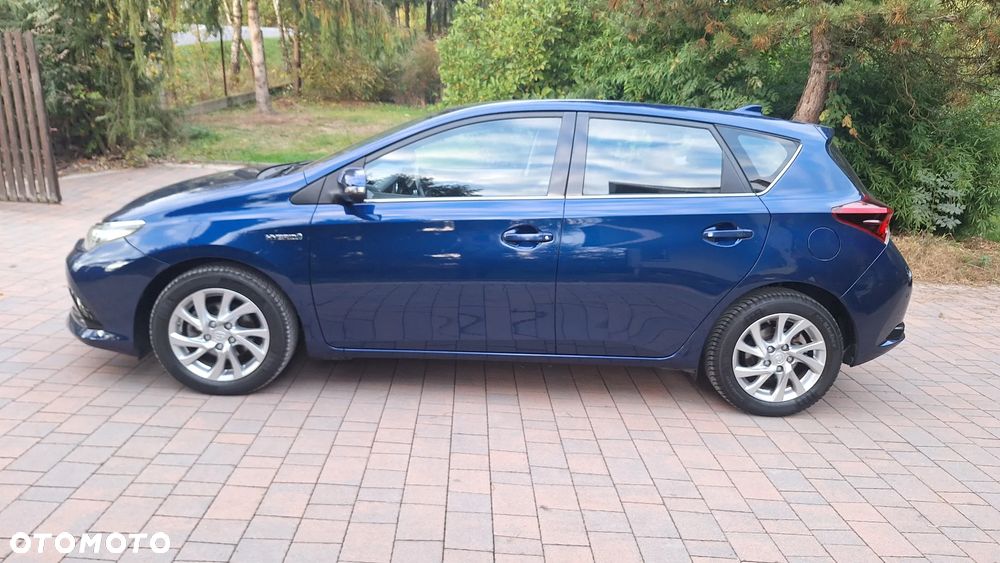 Toyota Auris 1.8 HSD Luna - 12