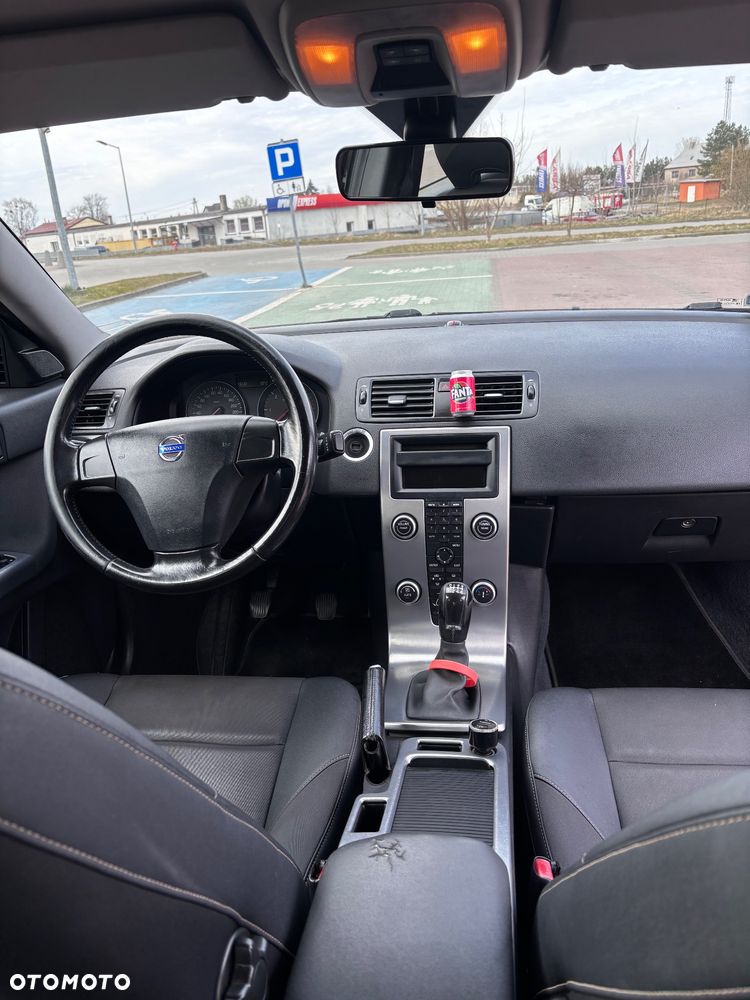 Volvo S40 2.0D - 16