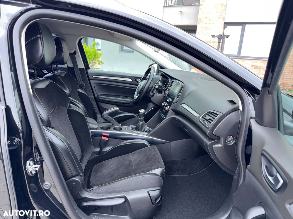 Renault Megane - 13