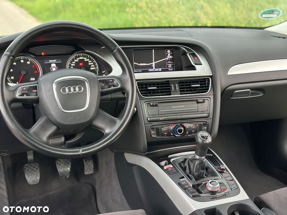 Audi A4 Limousine - 37