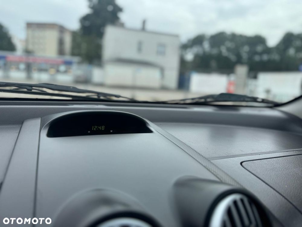 Chevrolet Kalos - 12